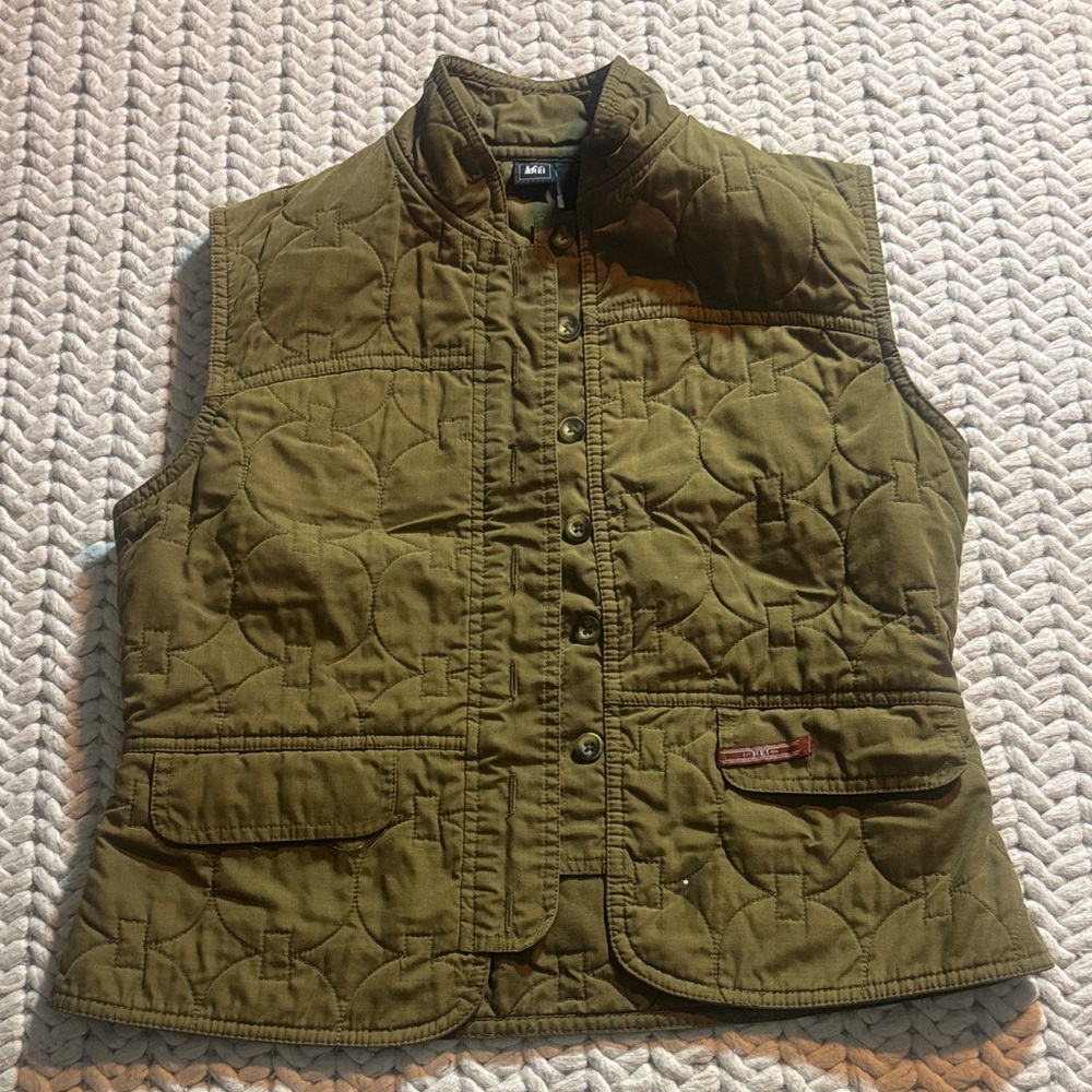 REI Khaki Quilted Vest